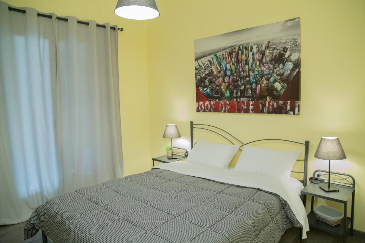 Cozy Renovated Flat In Koukaki Atenas Exterior foto