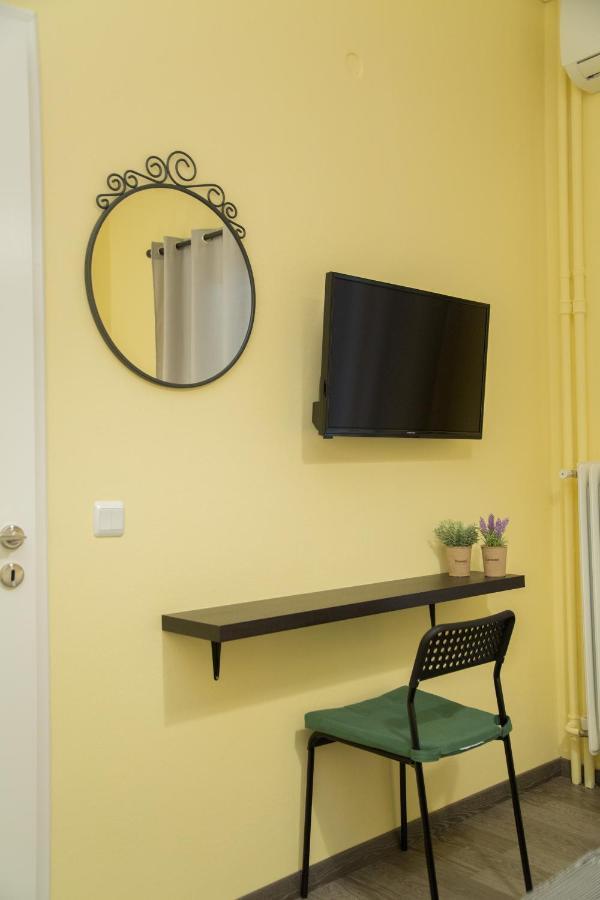 Cozy Renovated Flat In Koukaki Atenas Exterior foto